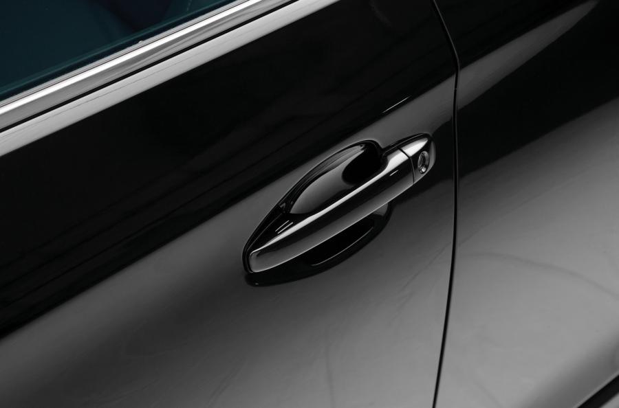 Детали экстерьера Subaru Legacy Ultimate 2020 года  (фото 4 из 4)